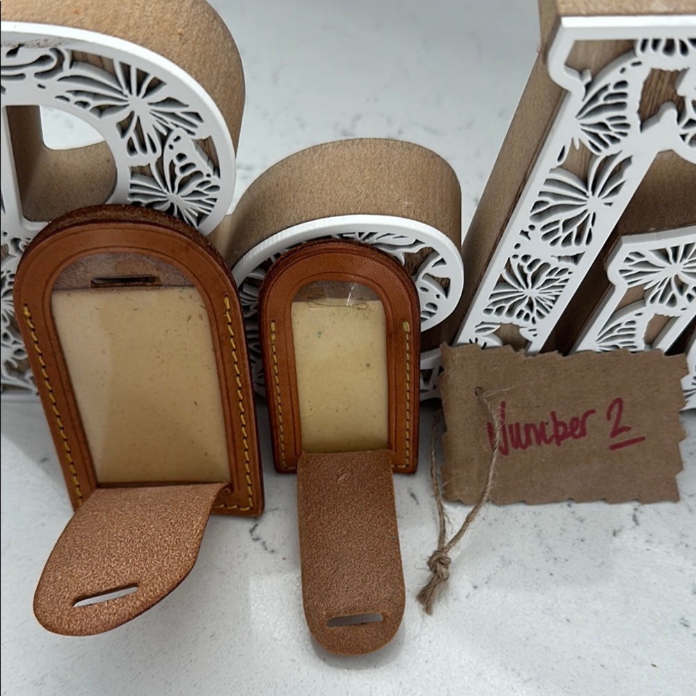 LV#2 ~ Louis Vuitton Brown Leather Luggage Tags and Straps & Poignet - Picture 5 of 14